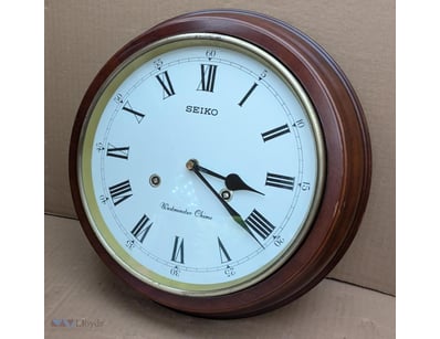 SEIKO Wooden frame wall hang quartz clock Roman nu...