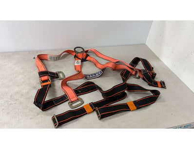 Police Seized Property & Jewellery (A1008) - Lot 450