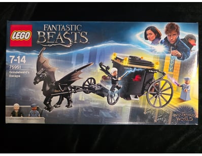 **UNRESERVED** COOKIE'S LIFETIME COLLECTION OF ... - Lot 515