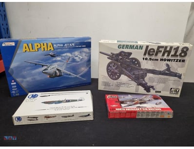 COLLECTION OF FOUR MILITARY SCALE MODEL KITS - AIR...