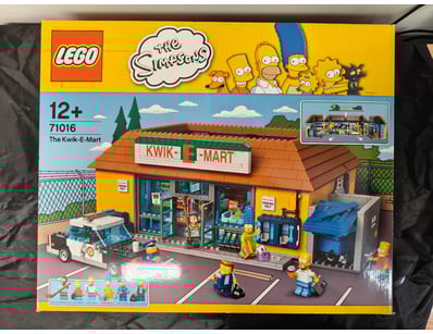 **UNRESERVED** COOKIE'S LIFETIME COLLECTION OF ... - Lot 588