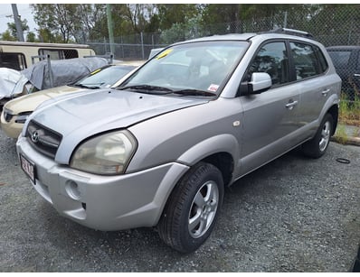 City of Gold Coast Abandoned Vehicles (ON4443) - Lot 24