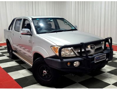 <b>2006 Toyota Hilux GGN25R Dual Cab Chassis - Sil...