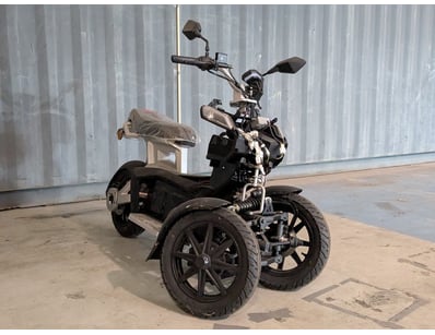 UNRESERVED Scooter Recreational Business Closure... - Lot 19