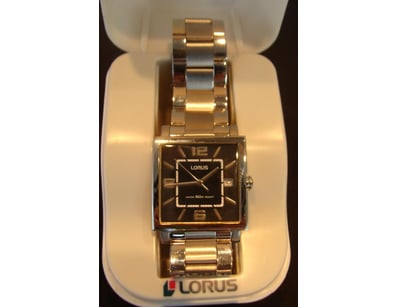 The Curio Collection (A979) - Lot 8280