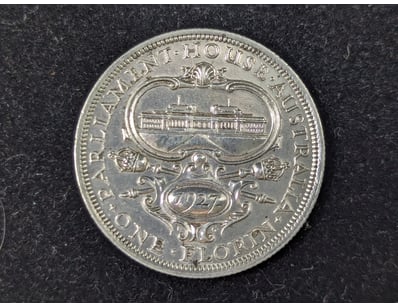 1927 AUSTRALIAN 8 PEARL PARLIAMENT HOUSE FLORIN
...