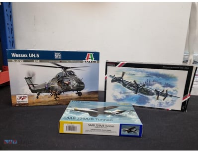 LOT OF FOUR UNASSEMBLED PLASTIC SCALE MODEL AIRCRA...