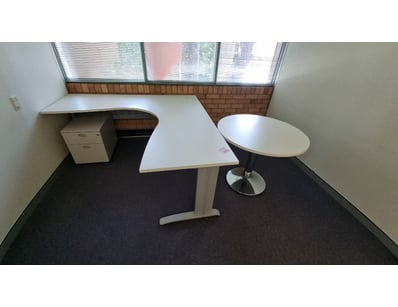 Office Furniture & Equipment (NSWA985) - Lot 267