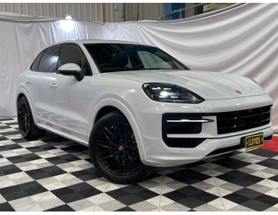 2023 Porsche Cayenne 9Y0 

Year: 2023
Make: Por...