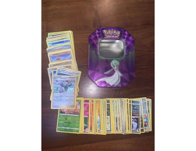 UNRESERVED Trading Cards (A981) - Lot 2100