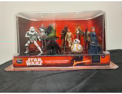 **UNRESERVED** LIFETIME COLLECTION OF LEGO PART... - Lot 741