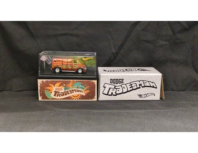 HOT WHEELS RED LINE DODGE TRADESMAN DIE-CAST MODEL...