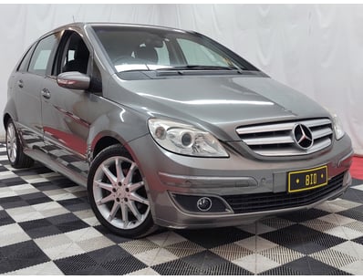 Passenger, Luxury & Commercial Vehicles Auction - Lot 1000