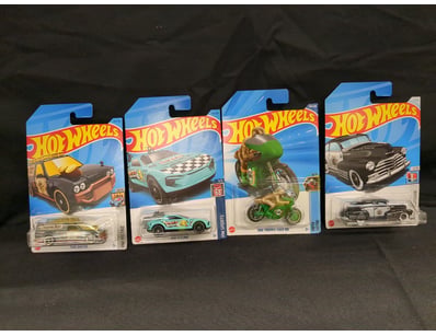 4 X HOT WHEEL TREASURE HUNTS INCLUDING TIME SHIFTE...