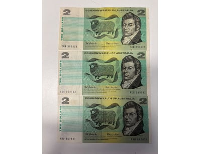 AUSTRALIAN $2 NOTES COLLECTION

X3 R81 (VF), CV:...