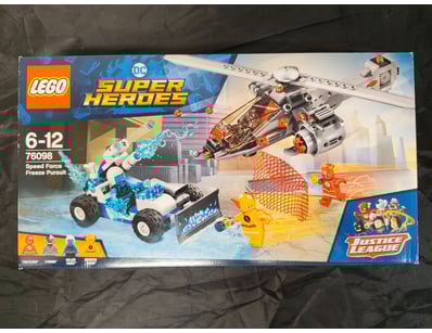 **UNRESERVED** COOKIE'S LIFETIME COLLECTION OF ... - Lot 533