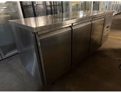 Quipwell D38C commercial underbench refrigerated c...