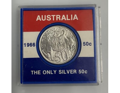 Luxury Pawnbroker Christmas Sale PART 1 (A984) - Lot 903