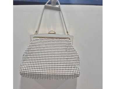 Designer Vault (A978) - Lot 5050