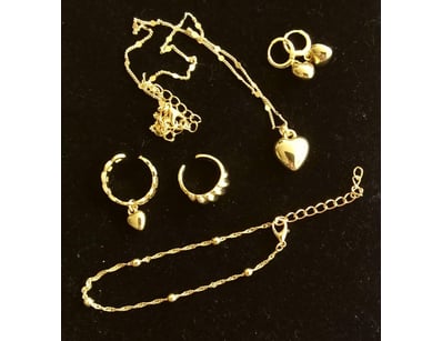 Thrift Shop (A980) - Lot 2315