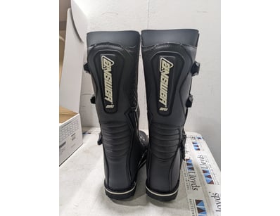 Motorcycle Apparel & Accessories (NSWA981) - Lot 144