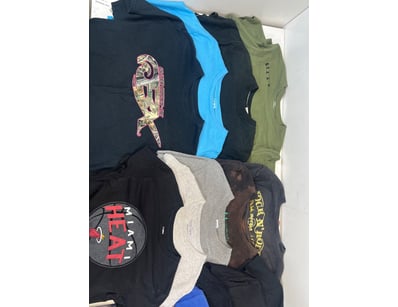 Entire Vintage Clothing Store Liquidation (ON11... - Lot 285