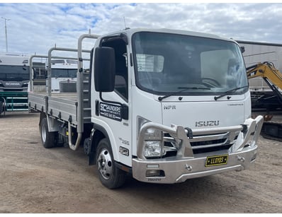 2018 Isuzu NPR 45-155 Tradepack White

Year: 2018
...