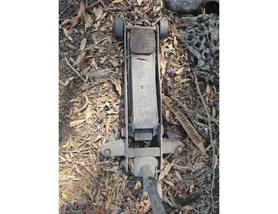 Vintage Hydraulic Floor Jack

Onsite

Location: ...