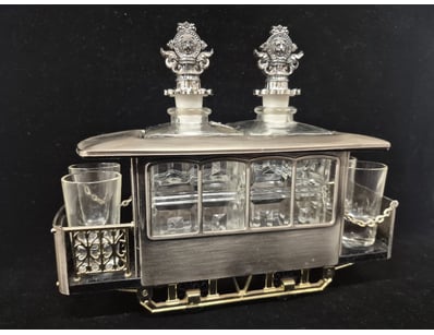 Antiques, Vintage & Interior Treasures (A1006) - Lot 100397