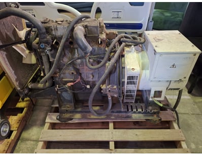 Industrial diesel generator set. Features Perkins ...