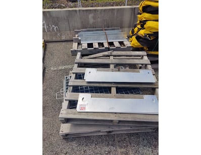 GOLD COAST COOMERA CIVIL CONTRACTORS END OF PRO... - Lot 221