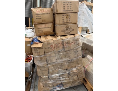 Assorted household items, including 90cm Microfibe...
