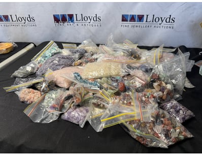 COLLECTION OF BAGGED CRYSTALS AND MINERALS

Incl...