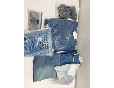 Unclaimed Freight (GCA984) - Lot 2835