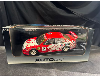 AUTOART DIE CAST MODEL

Item Size: Height: 8cm, ...