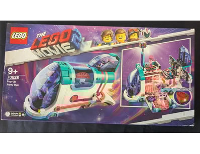 **UNRESERVED** LIFETIME COLLECTION OF LEGO PART... - Lot 646