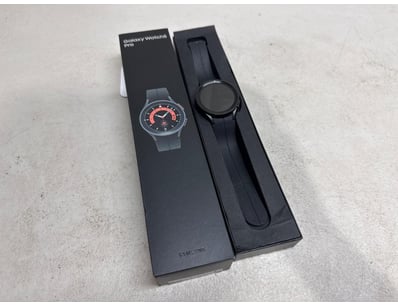 Gadgets, Music & Pastimes (A1001) - Lot 4256