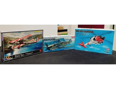 COLLECTION OF THREE SCALE MODEL AIRCRAFT KITS - VI...