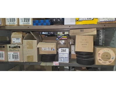 Distribution Business Equipment Liquidation (ON... - Lot 495