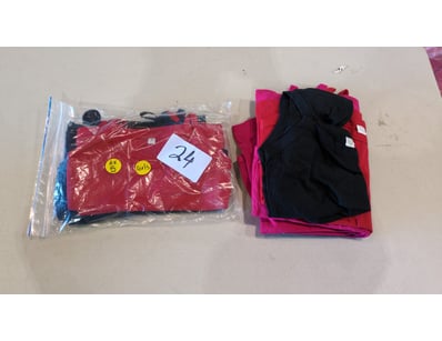 Assorted Girls Small Singlets - Qty 13

Sold as Lo...