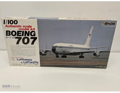 DOYUSHA BOEING 707 1/100 SCALE AUTHENTIC MODEL KIT...