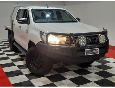 Passenger, Luxury & Commercial Vehicles Auction - Lot 400