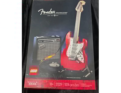 **UNRESERVED** COOKIE'S LIFETIME COLLECTION OF ... - Lot 608