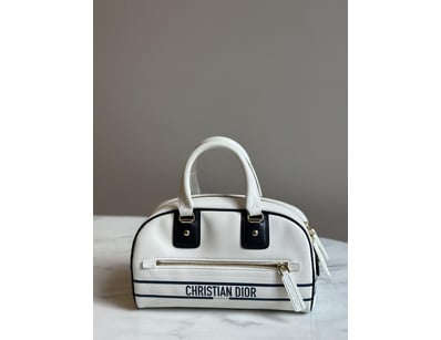 Designer Vault (A1004) - Lot 318