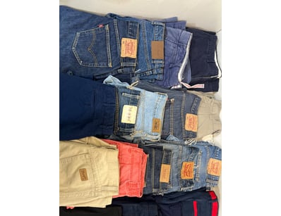 Entire Vintage Clothing Store Liquidation (ON11... - Lot 362