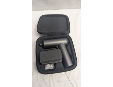UNRESERVED Airport - Lost Property (A980) - Lot 446