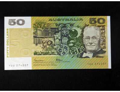 1985 AUSTRALIAN FIFTY DOLLAR BANKNOTE SIGNED BY JO...