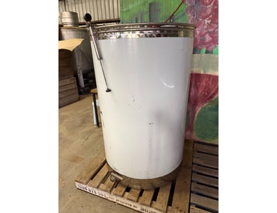 Cottles Bridge Winery Closure (VICA1006) - Lot 75