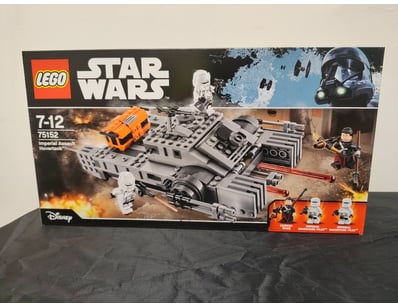 **UNRESERVED** COOKIE'S LIFETIME COLLECTION OF ... - Lot 114