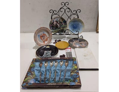 Assorted lot  of decorative plates and tableware f...